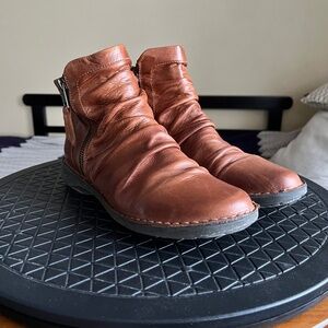 Miz Mooz Leather Zip-on Ruched Ankle Pleasant Boots Brandy